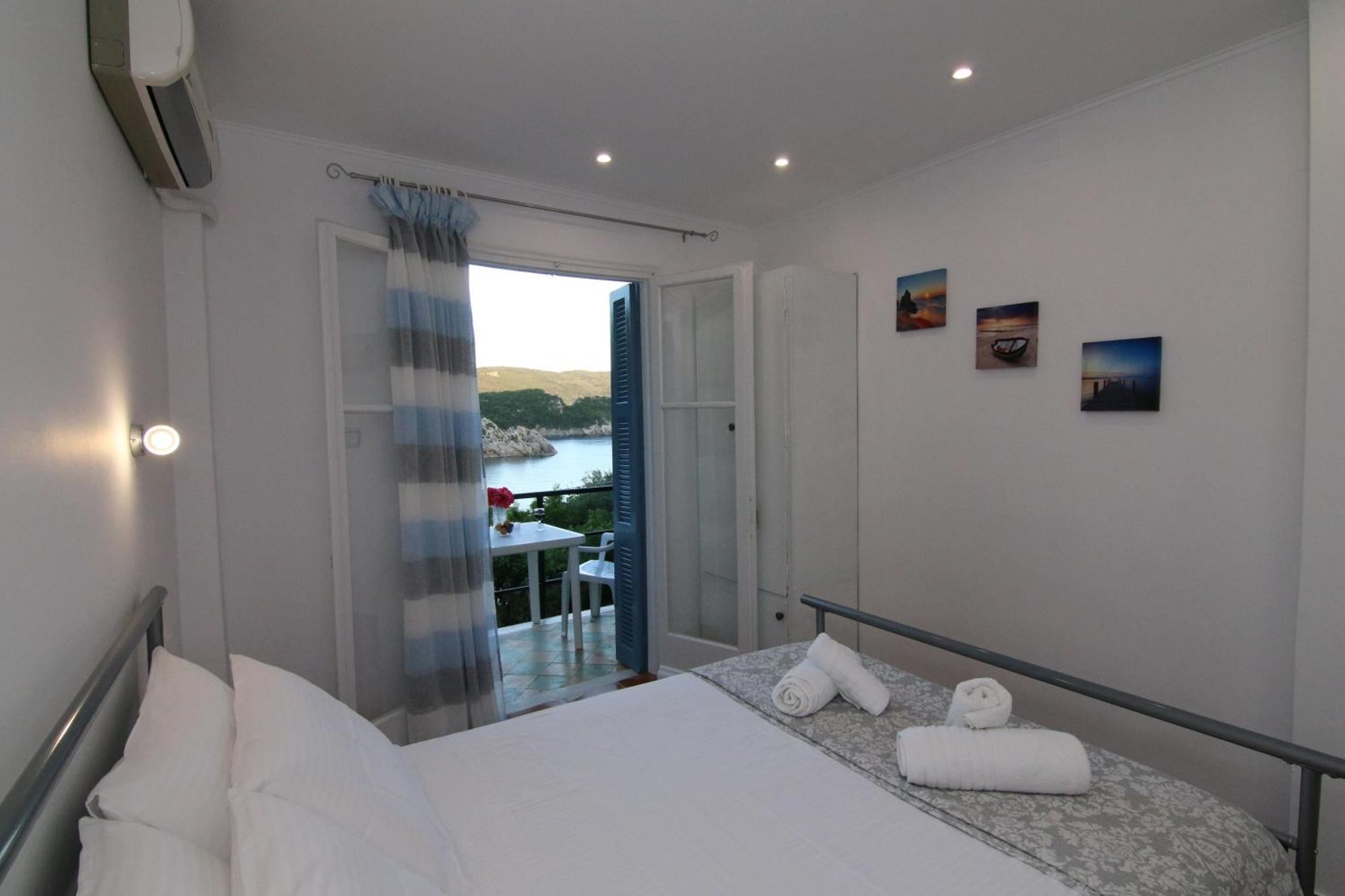 Sea Breeze Apartman Paleokasztríca Kültér fotó