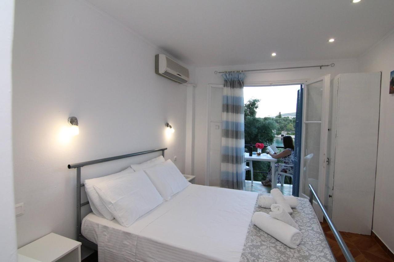 Sea Breeze Apartman Paleokasztríca Kültér fotó